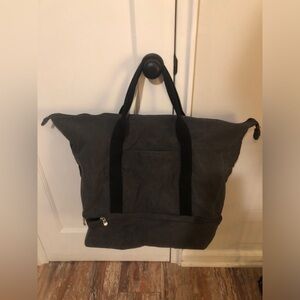 Lo & Sons Gray Canvas Weekender tote